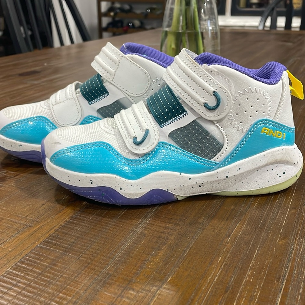 AND 1 youth basketball sneakers